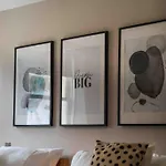 Stylish Sea View Apartment